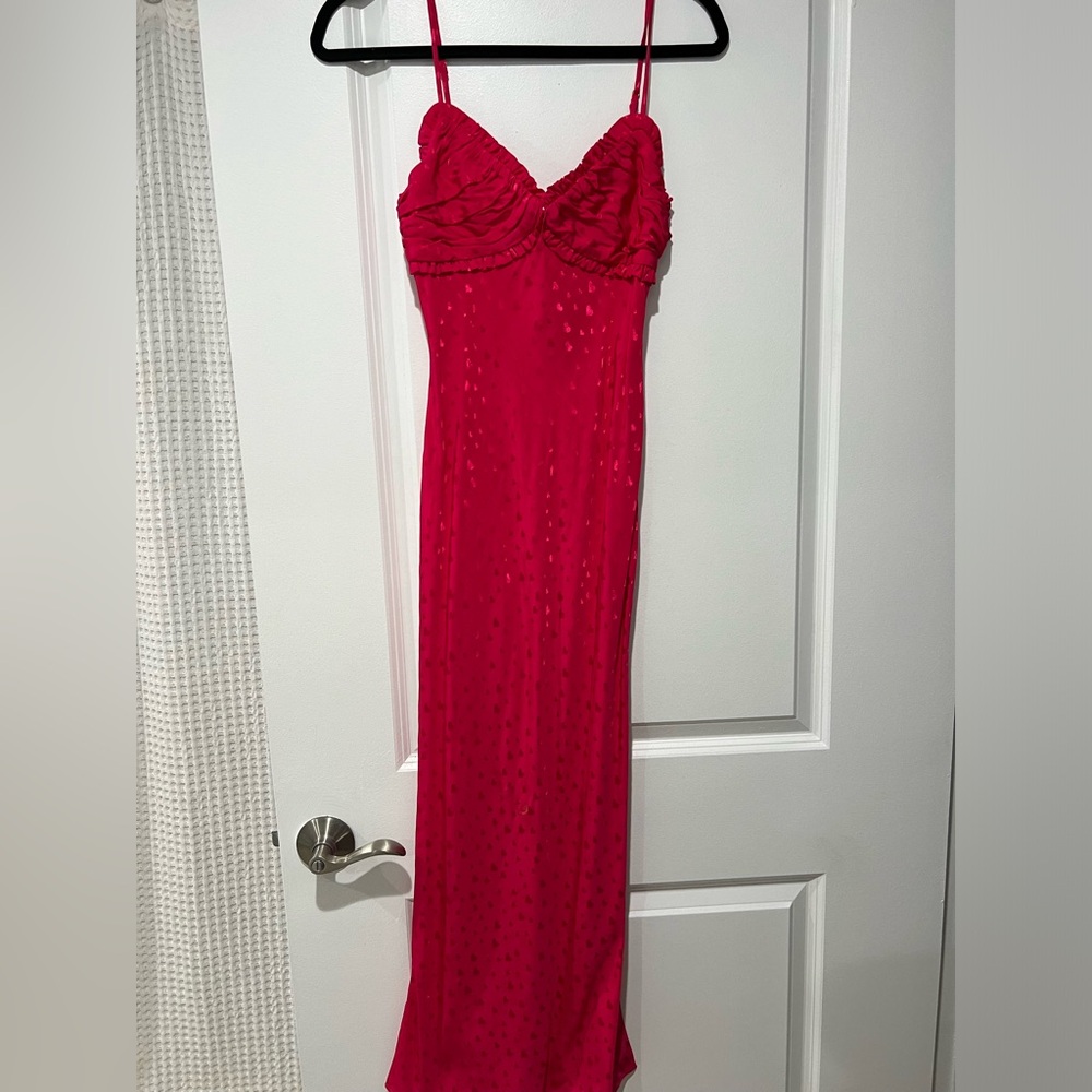 MAJORELLE REVOLVE MIDI DRESS